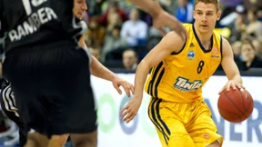 Nur das Maskottchen bleibt Alba treu