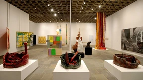 Hat New York die junge Kunst satt?