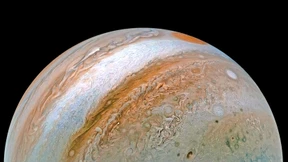 Unter Jupiters stürmischen Streifen