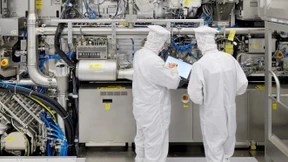 Feuer in Berlin – aber ASML läuft und läuft