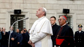 Der Papst und die Frauen im Gottesdienst
