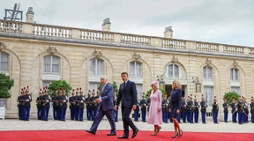 Paris setzt die Freundschaft zu den Briten in Szene