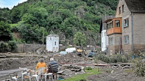 Anpacken, Aufräumen, Instandsetzen