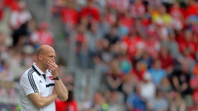 Wir melden uns vom Abgrund