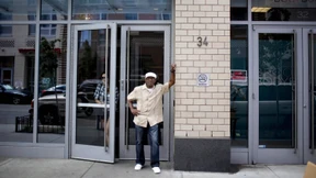 Der Arme-Leute-Eingang im Glitzerturm  