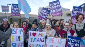 Schottland führt einfache Änderung des Geschlechtseintrags ein