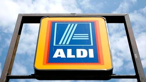 Amerikaner stehen Schlange für Aldi-Adventskalender