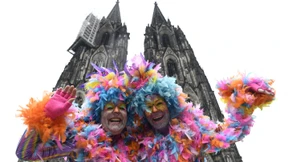 Karnevalisten sagen Rosenmontagsfest wegen Lage in der Ukraine ab