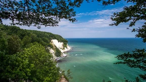 Retter müssen Kletterer aus Sachsen an Steilküste Rügens bergen