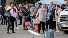 Bangen um die Hilfe aus dem All