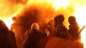 Dann nehmen sie Anlauf und werfen