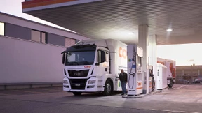 Die Tankkarte für den Lastwagen wird digital