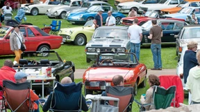 Wieder ein Treffen mit Oldtimern