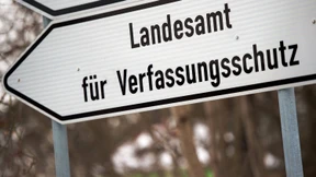 AfD-Funktionär arbeitet beim Verfassungsschutz