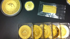 Handwerker findet Goldschatz