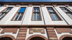 Tod eines Flüchtlings: Heimtückischer Mord oder Notwehr