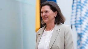 Aigner geht juristisch gegen AfD-Abgeordneten vor