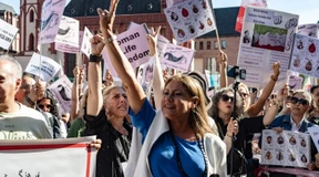 Vier Bäume für die Opfer des iranischen Regimes