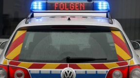 Obdachloser gibt sich als Polizist aus