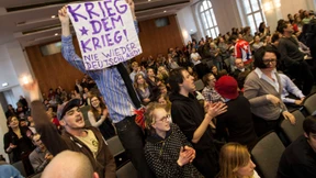 De Maizière kommt nicht zu Wort