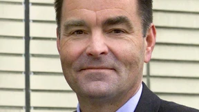 Waffennarr erschießt Landrat von Hameln-Pyrmont