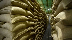 Deutsche, kauft mehr Dosengemüse