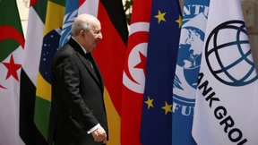 Algeriens langsame Schritte in eine Diktatur