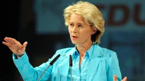Von der Leyen schafft Handy-Ausschalt-Regel für ihr Ministerium