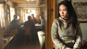 Opa isst jetzt mit Stäbchen