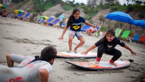 Surfen gegen das Elend