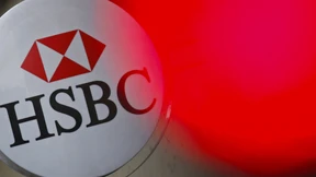 Bank entlässt Mitarbeiter wegen Nachahmung von Hinrichtung