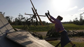 60 Wirbelstürme fordern Dutzende Tote