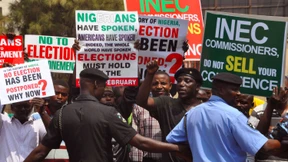 Nigeria sagt Wahltermin ab