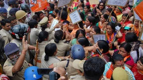 Die Frauen erheben sich, doch die Gewalt geht weiter