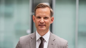 „Alkohol wird nicht besser, wenn die Eltern danebensitzen“