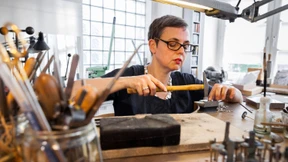 Kunstvolle Unikate für filigrane Finger