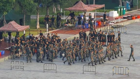 China droht Hongkong indirekt mit Militäreinsatz