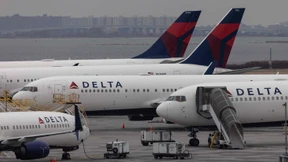 Pilot kehrt wegen extremen Durchfalls eines Passagiers um