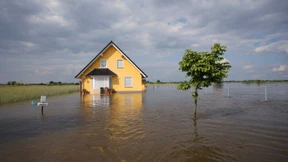 Flut belastet die Aktien der Versicherer kaum