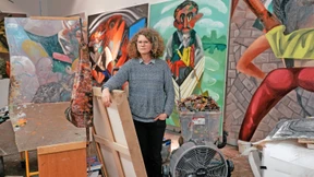 Die Malerin, die in der Farbe lebt