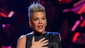 Pink wirft Fan aus Konzert