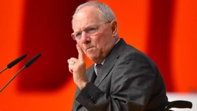 Schäuble warnt vor Wettstreit mit „Dumpfbacken“