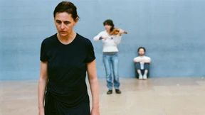 Ein Pas de deux für drei Solisten.  Anne Teresa De Keersmaekers Partita 2.