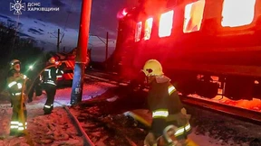 Auch ein fahrender Passagierzug wurde zum Ziel