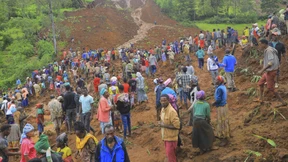 Zahlreiche Tote nach Erdrutsch
