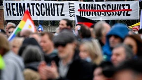 Maskenlos durch die Nacht?