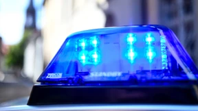 Polizei findet Frauenleiche in Kofferraum