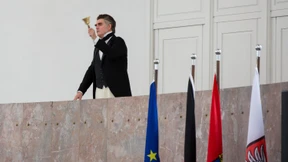 Wie eine Klanginstallation die Macht des Wortes zeigt