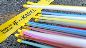 Zweimal Glasfaserkabel für eine Gemeinde