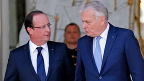 Hollande flickt an der Rente